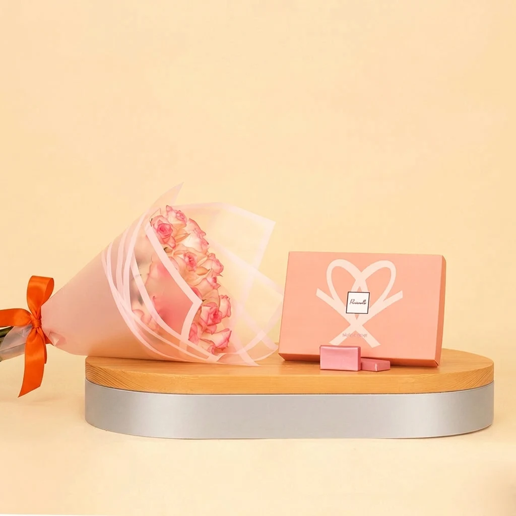 شوكولاتة Mini Mellow من باشيونيل مع بوكية 15 وردة وردية